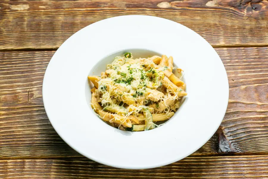 Laste pasta kanaga